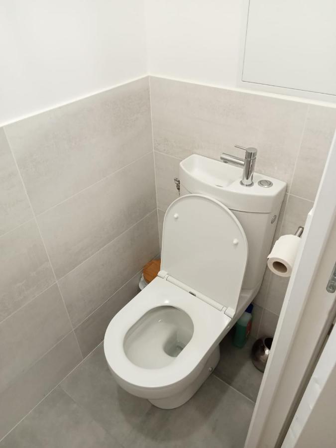 Appartement Wifi- Stade De France- Basilique Cathedrale Monsejourasaintdenis *